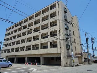 PLAZA布瀬【2階】の外観