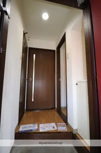 グランデ大山【2階】の玄関