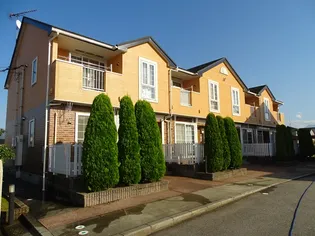 トラント・ドゥ・リスA【1階】の外観