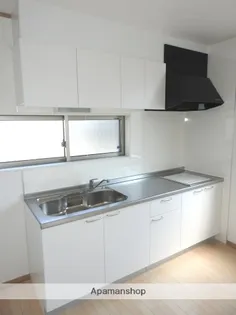 AQUA GARDEN B棟【1階】のキッチン