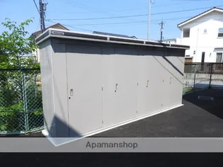 AQUA GARDEN B棟【1階】の外観