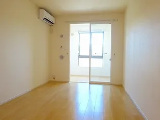 コウリッチ【1階】の居間