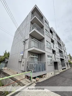 館出マンション【1階】の外観