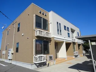 バハリ【2階】の外観