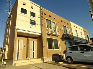 チマ・ピッコラ【1階】の外観