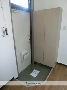 ケルプガーデン【2階】の玄関