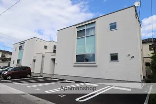 RIVIERE B棟【2階】の外観