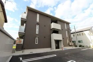 LUCE【2階】の外観