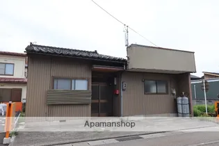 富山県高岡市角【一戸建】の外観