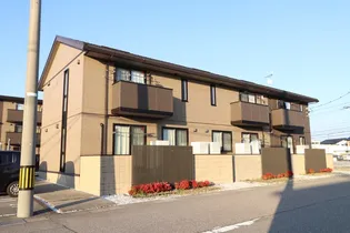 BELLA LUNA(ベラ ルーナ) B【2階】の外観