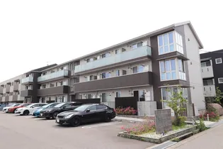 ブリジャール【3階】の外観