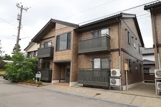 アコール・ヴィレ B【1階】の外観