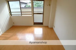 ルームワン里見【103号室】の居間