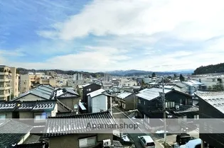 ノースヴィレッジ暁【3階】の玄関