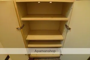 メゾン・ド・グロリエ【304号室】の玄関