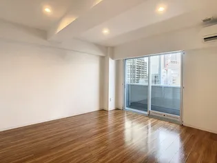 ファーストレーベン芳斉【503号室】の居間