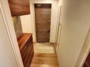 GRAN VERT神田【202号室】の玄関