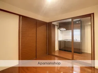 ファースト・レーベン彦三Ⅱ【301号室】の居間