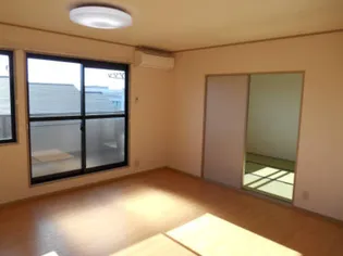 ロイヤルコート北町【3階】の居間