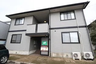 セジュール・ノエル B【1階】の外観