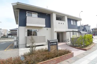 オランピア駅東の画像