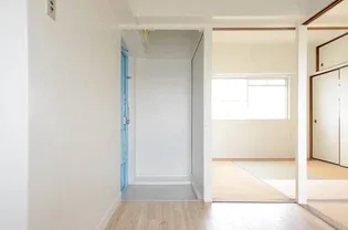 ビレッジハウス根上第二2号棟【4階】の玄関