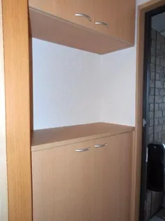 リビングタウン小松弐番館 C棟【2階】の玄関