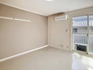 プレジール・クレスト【2階】の居間