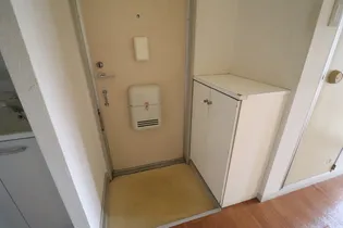 コートファミール【2階】の玄関