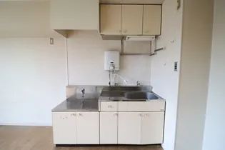 コートファミール【2階】のキッチン