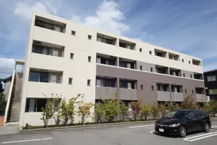 グレープハウス【4階】の外観