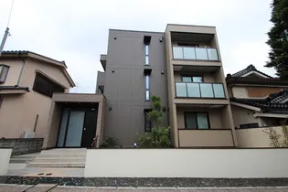 グランカーサ十三間町【3階】の外観