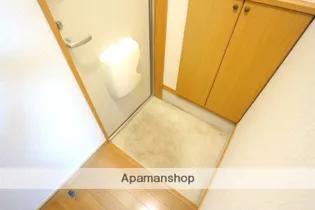 ロータス【105号室】の玄関