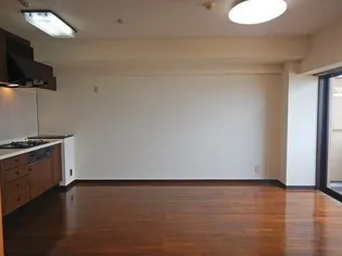 ライオンズマンション金沢駅西【9階】の居間