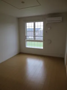 ルミネ Ⅱ【2階】の居間