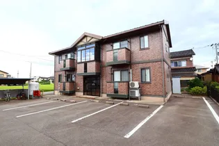 ヴィヴレ横川 B【1階】の外観