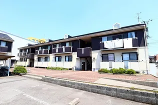 レーヴ・アズール B【1階】の外観