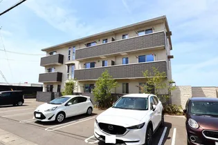 ユー ウエストの画像