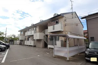 ピーチガーデン【2階】の外観