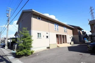 クロワール B【1階】の外観