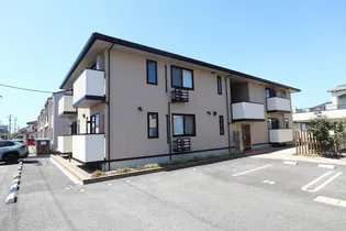 リサイア A棟【1階】の外観
