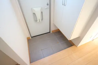 ジュエルハイツ【III号室】の玄関