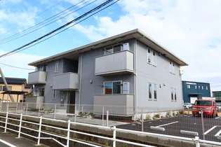 オリーブ【2階】の外観