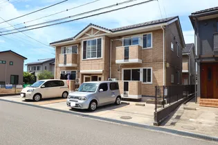 プリマス Bの画像