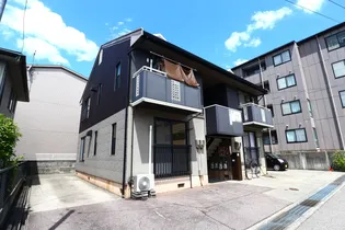 フレマリール医王【1階】の外観