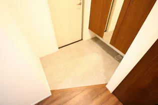 DーRESIDENCE茨木町【3階】の玄関