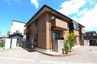 ミーティア【1階】の外観