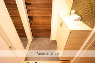 ORAIOS オレオス【3階】の玄関