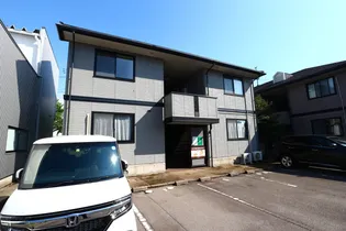 セジュール・ノエル B【1階】の外観