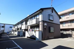 ハイカムールKM B棟【1階】の外観